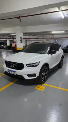 VOLVO XC40 2.0 T5 GASOLINA R-DESIGN AWD GEARTRONIC VOLVO XC40 2.0 T5 GASOLINA R-DESIGN AWD GEARTRONIC
