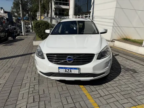 VOLVO XC60 2.0 T5 DYNAMIC FWD TURBO GASOLINA 4P AUTOMÁTICO VOLVO XC60 2.0 T5 DYNAMIC FWD TURBO GASOLINA 4P AUTOMÁTICO