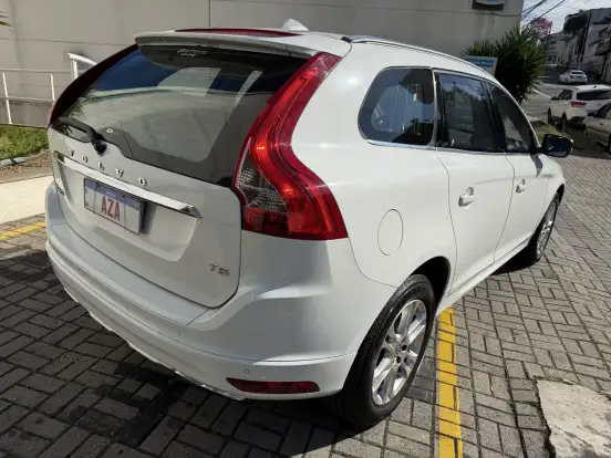 VOLVO-XC60-2.0 T5 DYNAMIC FWD TURBO GASOLINA 4P AUTOMÁTICO VOLVO-XC60-2014