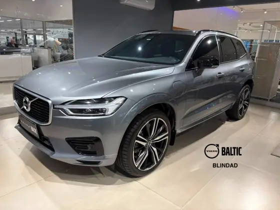 VOLVO XC60 2.0 T8 HYBRID R-DESIGN AWD GEARTRONIC VOLVO XC60 2.0 T8 HYBRID R-DESIGN AWD GEARTRONIC