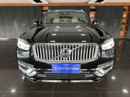 VOLVO-XC90-2020