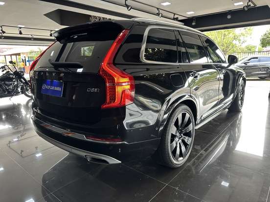 VOLVO-XC90-2020