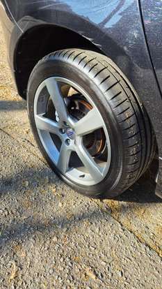 VOLVO-XC60-2014