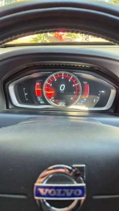 VOLVO-XC60-2014