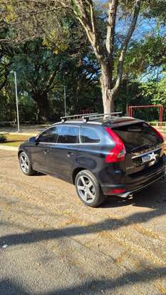 VOLVO-XC60-2014