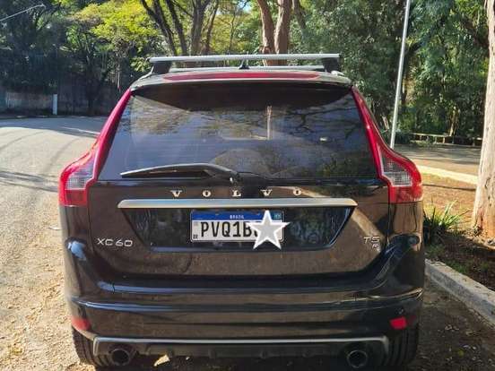 VOLVO-XC60-2.0 T5 R DESIGN TURBO GASOLINA 4P AUTOMÁTICO VOLVO-XC60-2014