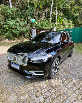 VOLVO-XC90-2024