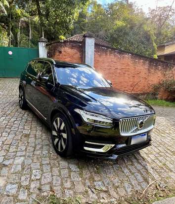 VOLVO-XC90-2024