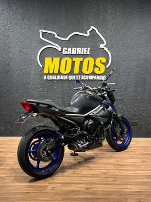 YAMAHA-XJ6 N-2014
