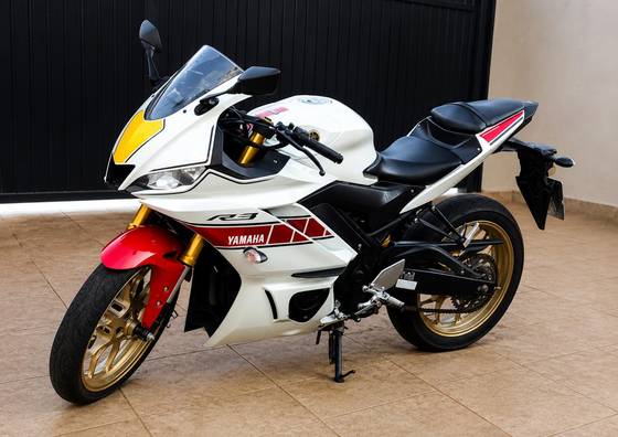 YAMAHA YZF R3 60th ANNIVERSARY ABS 