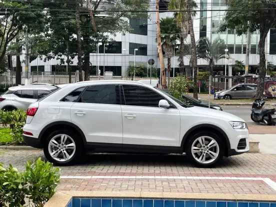 AUDI-Q3-1.4 TFSI AMBIENTE FLEX 4P S TRONIC AUDI-Q3-2017