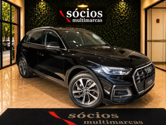 AUDI-Q5-2021