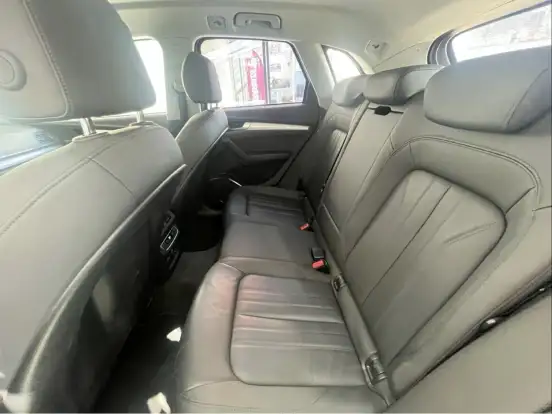 AUDI-Q5-2021