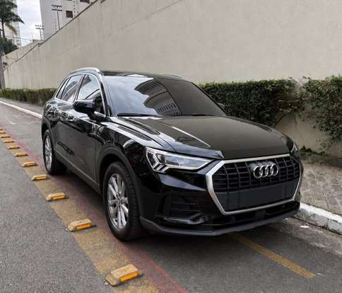 AUDI-Q3-2020
