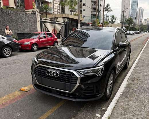 AUDI-Q3-2020