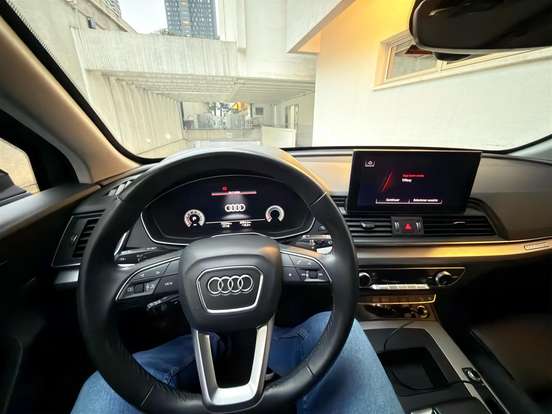 AUDI-Q5-2021