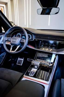 AUDI-Q7-2025