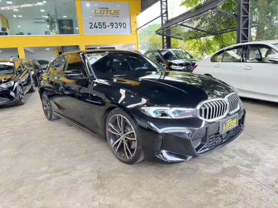 BMW 320i 2.0 16V TURBO FLEX M SPORT AUTOMÁTICO BMW 320i 2.0 16V TURBO FLEX M SPORT AUTOMÁTICO