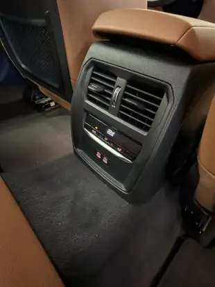 BMW-320i-2002