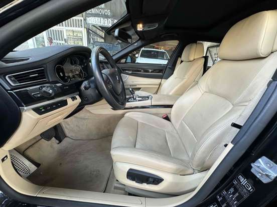 BMW-750i-4.4 M SPORT SEDAN V8 32V GASOLINA 4P AUTOMÁTICO BMW-750i-2014