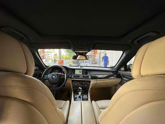 BMW-750i-4.4 M SPORT SEDAN V8 32V GASOLINA 4P AUTOMÁTICO BMW-750i-2014