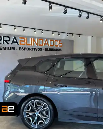 BMW-iX-2024