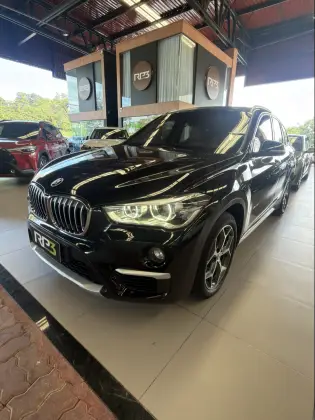 BMW X1 2.0 16V TURBO ACTIVEFLEX SDRIVE20I 4P AUTOMÁTICO BMW X1 2.0 16V TURBO ACTIVEFLEX SDRIVE20I 4P AUTOMÁTICO