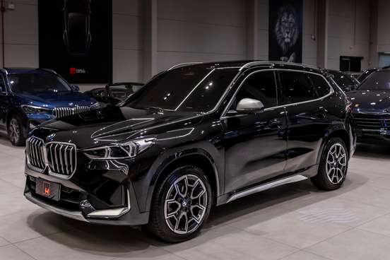 BMW-X1-2024