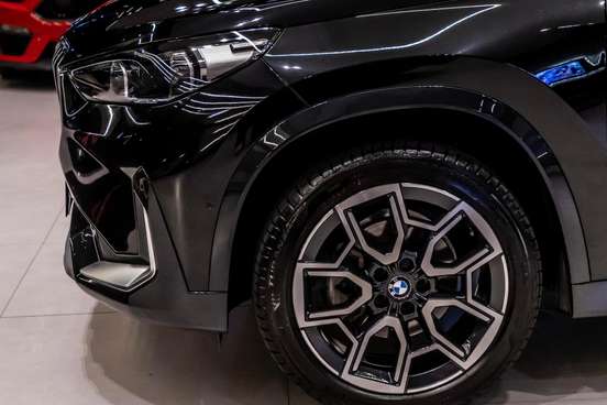 BMW-X1-2024