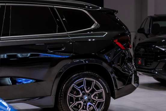 BMW-X1-2024