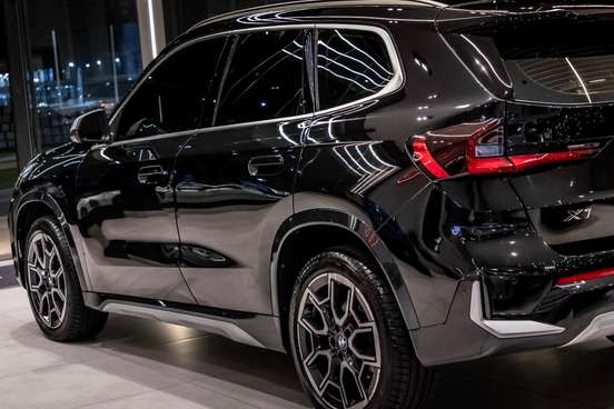 BMW-X1-2024