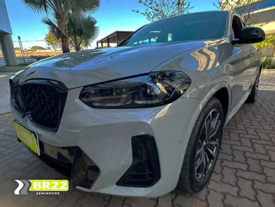 BMW-X4-2022