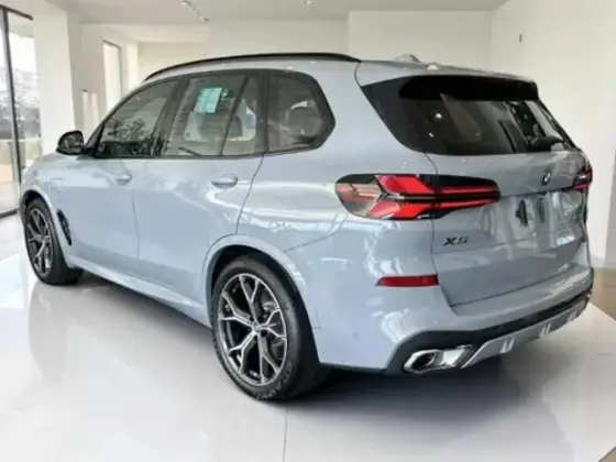 BMW X5 3.0 I6 TURBO HÍBRIDO XDRIVE50E M SPORT AUTOMÁTICO BMW X5 3.0 I6 TURBO HÍBRIDO XDRIVE50E M SPORT AUTOMÁTICO
