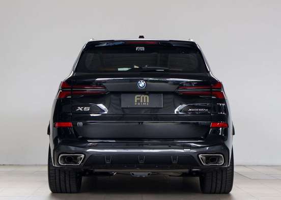 BMW-X5-2024