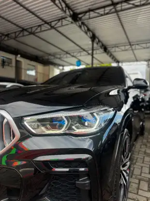 BMW-X6-2022