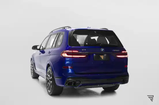 BMW-X7-2023