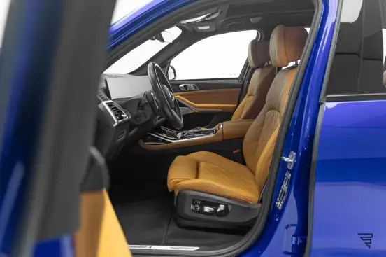 BMW-X7-2023