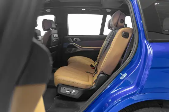BMW-X7-2023