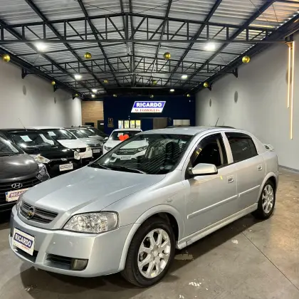 CHEVROLET ASTRA 2.0 MPFI ADVANTAGE 8V FLEX 4P MANUAL CHEVROLET ASTRA 2.0 MPFI ADVANTAGE 8V FLEX 4P MANUAL
