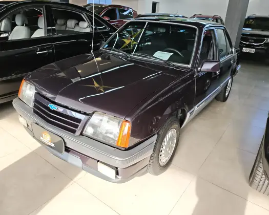 CHEVROLET MONZA 2.0 CLASSIC SE 8V GASOLINA 4P MANUAL