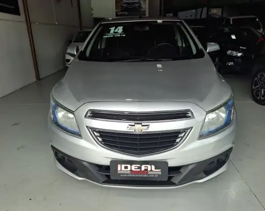 CHEVROLET-PRISMA-2013