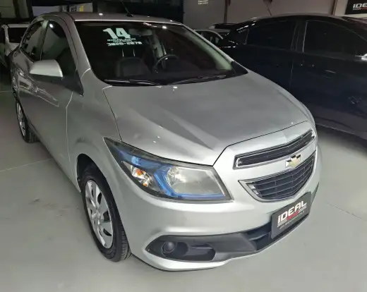 CHEVROLET-PRISMA-2013