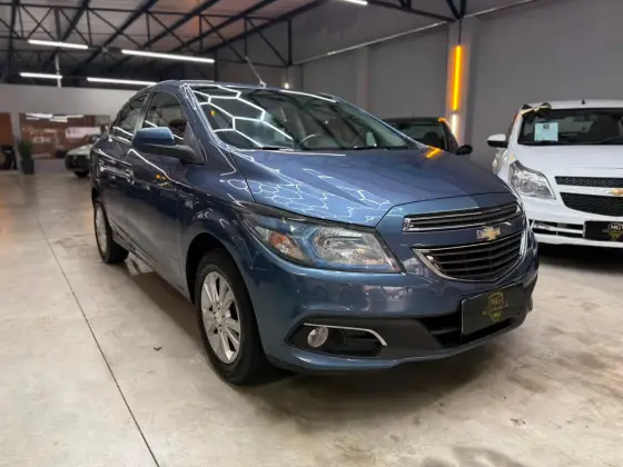 CHEVROLET PRISMA 1.4 MPFI LT 8V FLEX 4P AUTOMÁTICO CHEVROLET PRISMA 1.4 MPFI LT 8V FLEX 4P AUTOMÁTICO