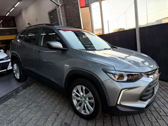 CHEVROLET-TRACKER-2024