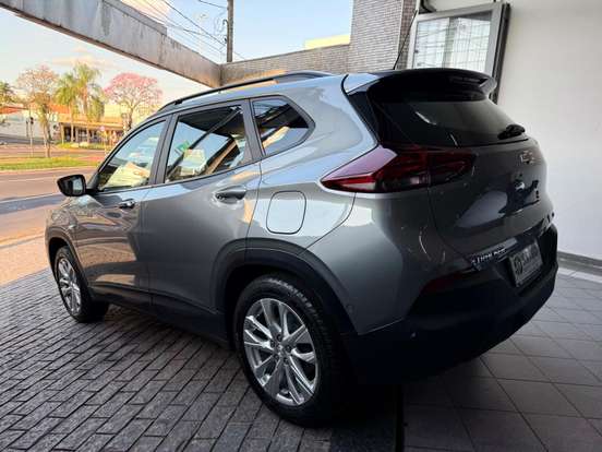 CHEVROLET-TRACKER-2024