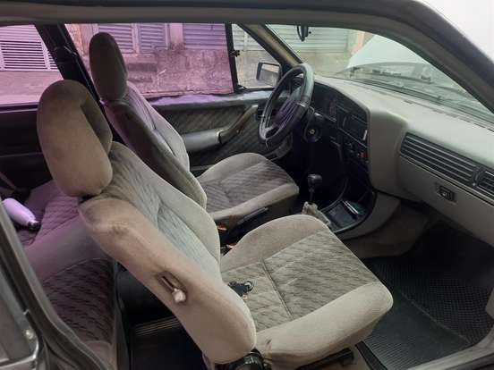 CHEVROLET-MONZA-1993