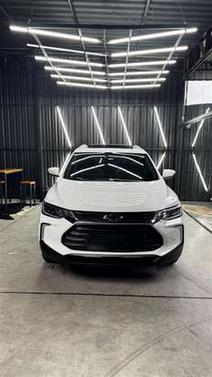 CHEVROLET-TRACKER-2023