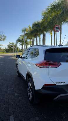 CHEVROLET-TRACKER-2023