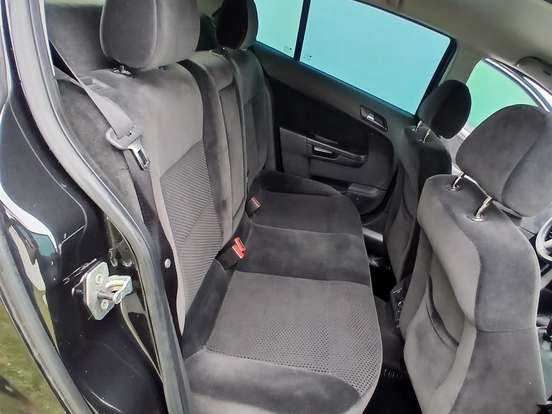 CHEVROLET-VECTRA-2.0 MPFI GT HATCH 8V FLEX 4P MANUAL CHEVROLET-VECTRA-2011