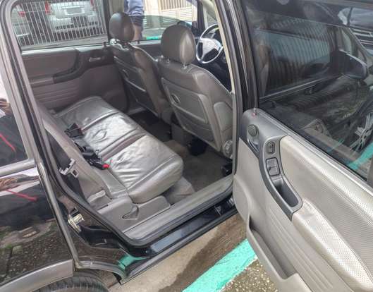 CHEVROLET-ZAFIRA-2011